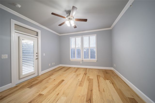 500 Waters Edge Drive 214, Lake Dallas, TX 75065