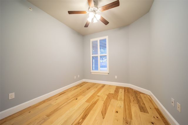 500 Waters Edge Drive 214, Lake Dallas, TX 75065