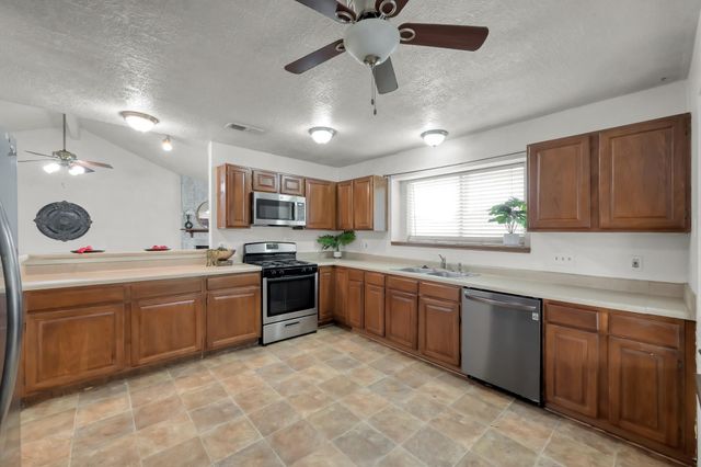 2723 Goldspring Lane, Spring, TX 77373