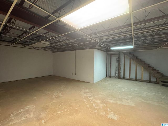 493 N 2ND STREET, Centreville, AL 35042