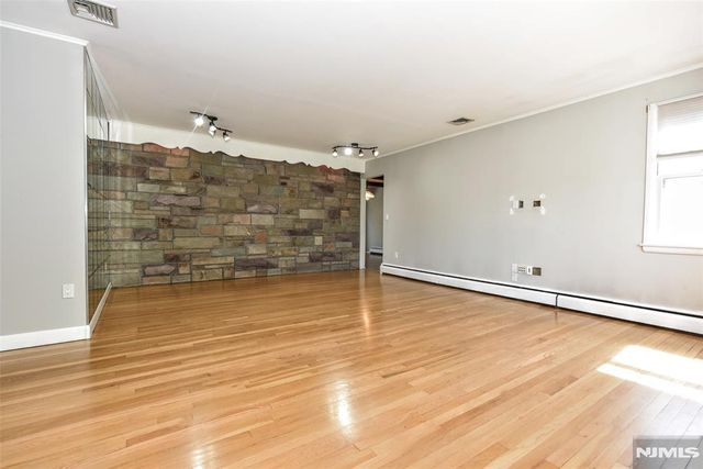 11 Mountain Ridge Drive, Wayne, NJ 07470
