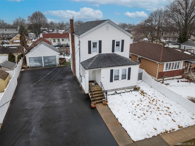1060 Midland Street, Uniondale, NY 11553
