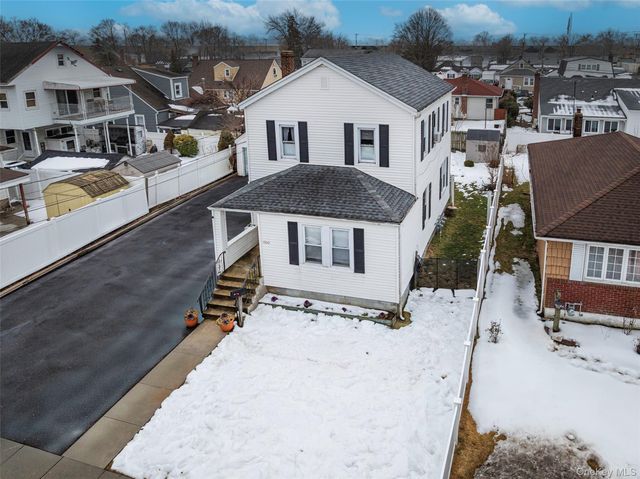 1060 Midland Street, Uniondale, NY 11553