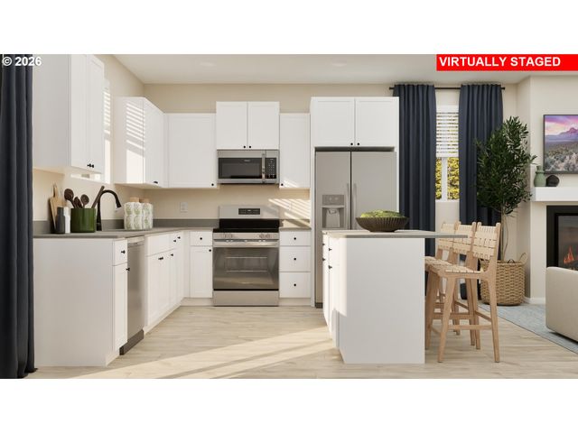 1042 Clemson, Woodburn, OR 97071