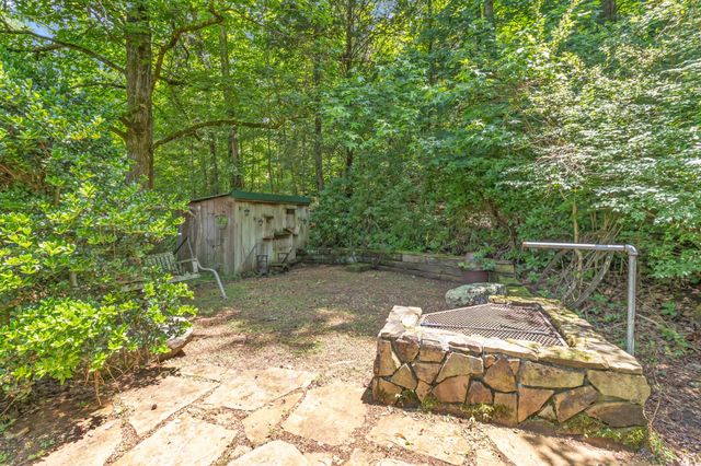 128 County Road 755, Riceville, TN 37370
