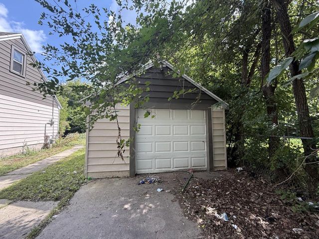 4742 N 46th STREET, Milwaukee, WI 53218