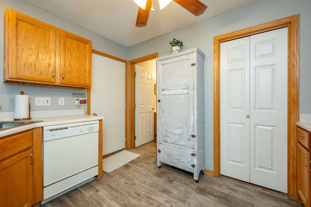 6855 Woodland Avenue 1403, West Des Moines, IA 50266
