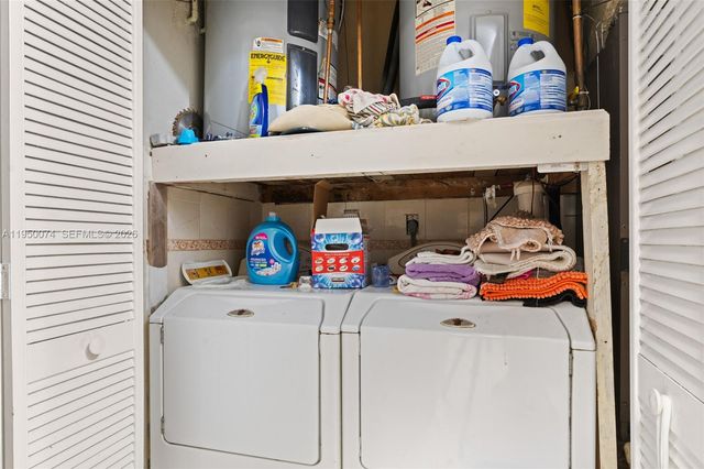 5951 SW 4th St, Miami, FL 33144