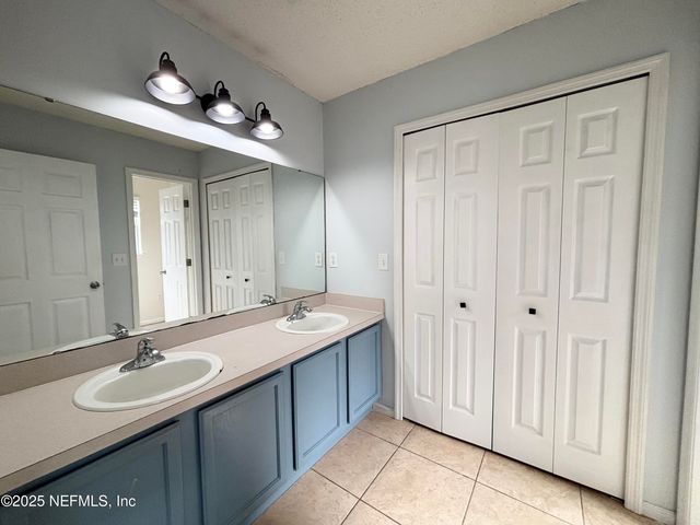 1613 TEABERRY Drive, Middleburg, FL 32068