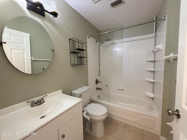 1613 TEABERRY Drive, Middleburg, FL 32068