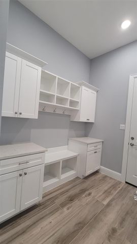 9729 Neuens Road, Houston, TX 77080