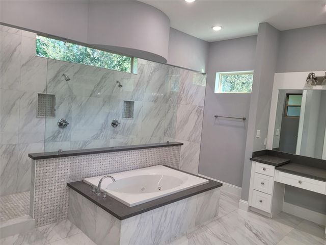 9729 Neuens Road, Houston, TX 77080