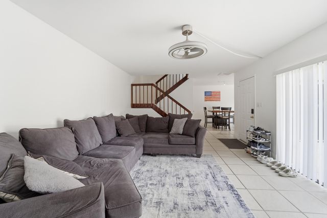 317 3rd Court, Palm Beach Gardens, FL 33410