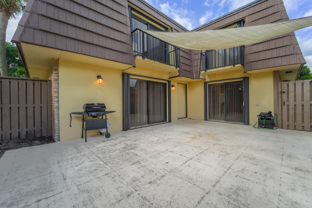 317 3rd Court, Palm Beach Gardens, FL 33410