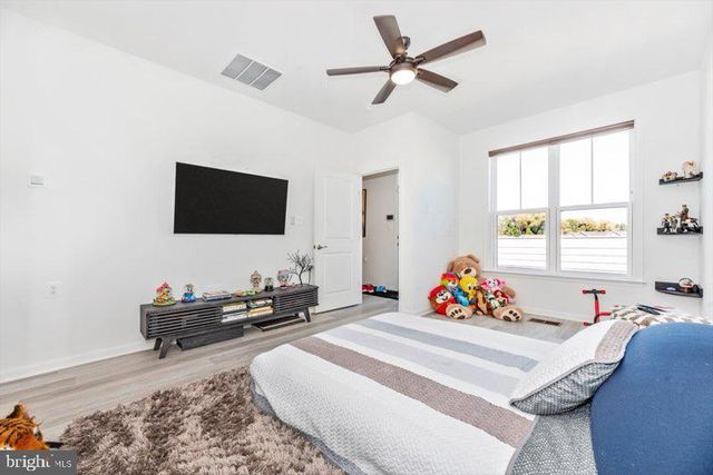 952 HOLDEN RD, Frederick, MD 21701