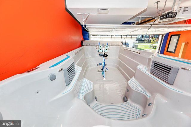 952 HOLDEN RD, Frederick, MD 21701