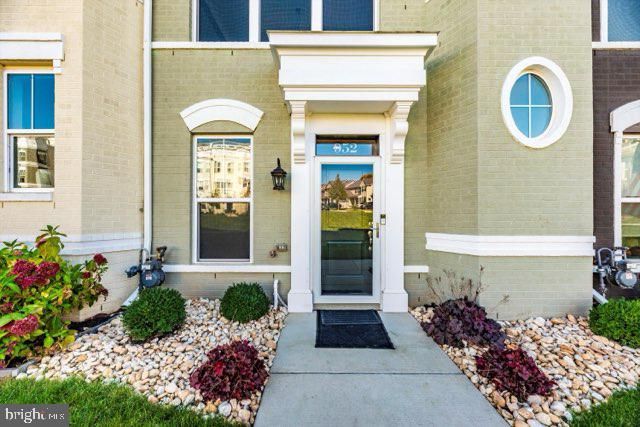 952 HOLDEN RD, Frederick, MD 21701