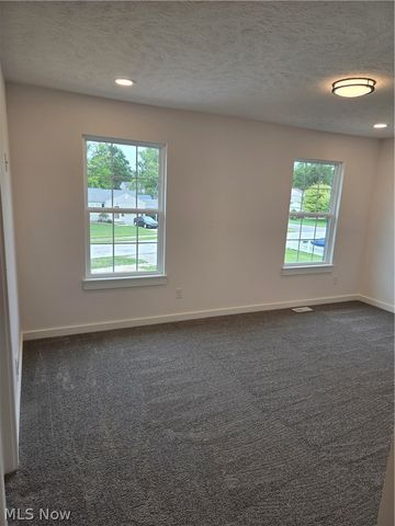 672 E 331st, Eastlake, OH 44095