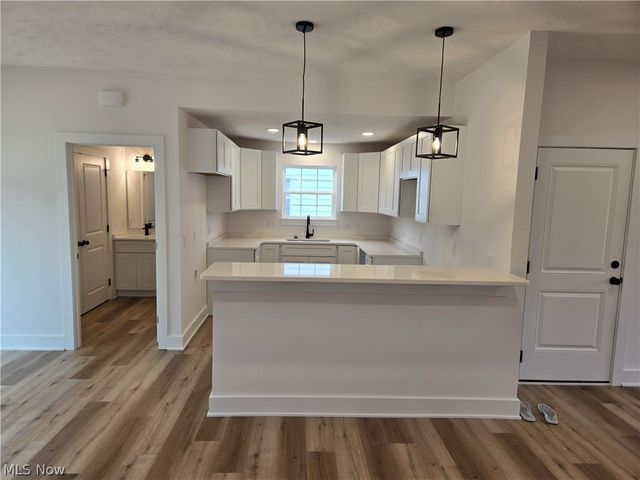 672 E 331st, Eastlake, OH 44095