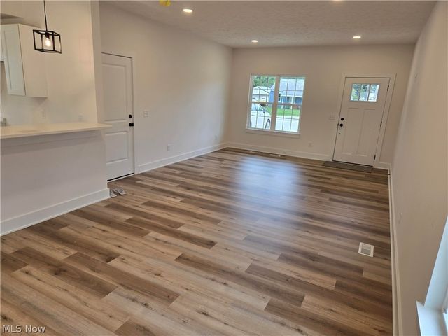 672 E 331st, Eastlake, OH 44095