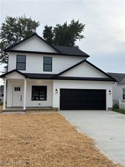672 E 331st, Eastlake, OH 44095