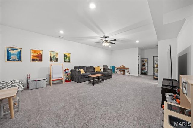1701 Canopy Crest Circle, Swansea, IL 62226