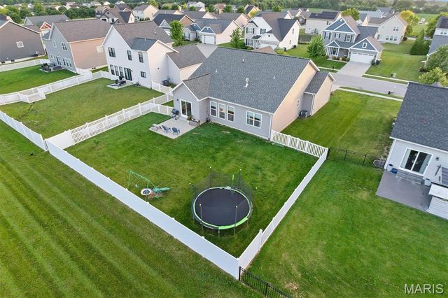 1701 Canopy Crest Circle, Swansea, IL 62226