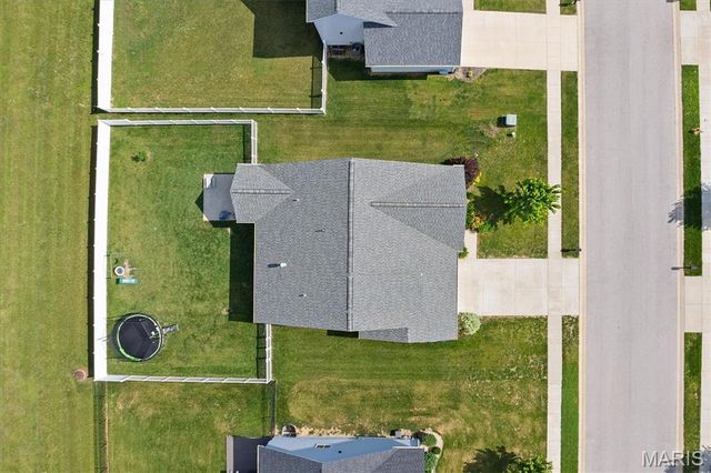 1701 Canopy Crest Circle, Swansea, IL 62226