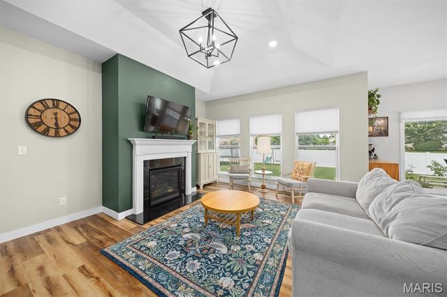 1701 Canopy Crest Circle, Swansea, IL 62226
