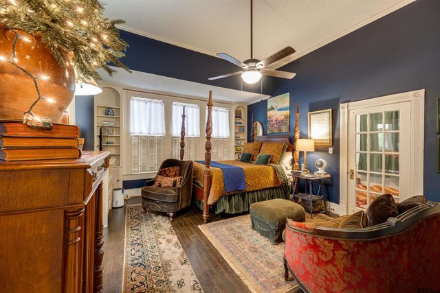 1011 S Sycamore, Palestine, TX 75801