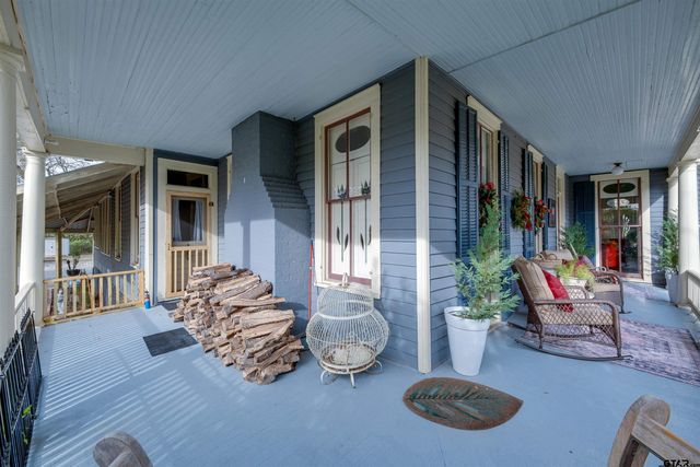 1011 S Sycamore, Palestine, TX 75801