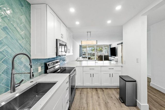 698 NE Spanish River Boulevard 0140, Boca Raton, FL 33431