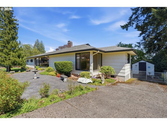 2010 Ne ADAMS St, Camas, WA 98607