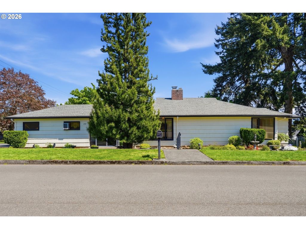 2010 Ne ADAMS St, Camas, WA 98607