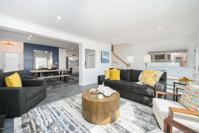 206 E Oceanfront, Newport Beach, CA 92661