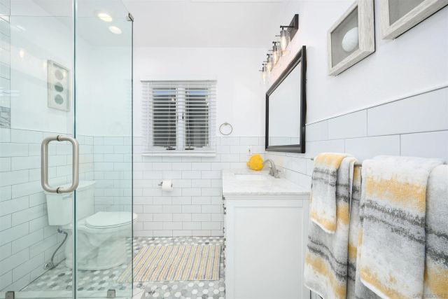 206 E Oceanfront, Newport Beach, CA 92661