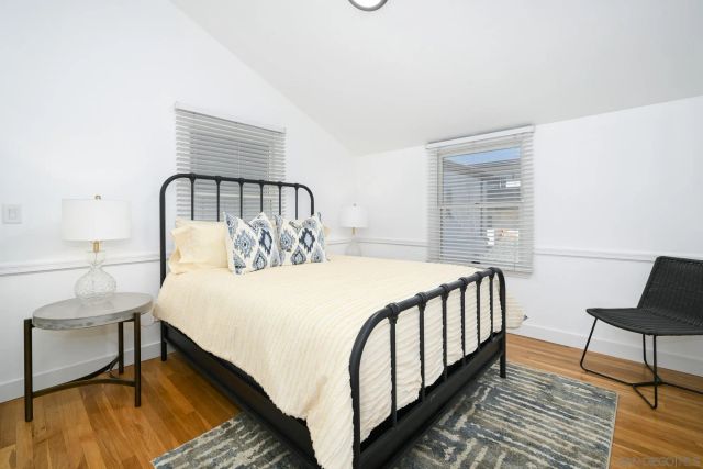 206 E Oceanfront, Newport Beach, CA 92661