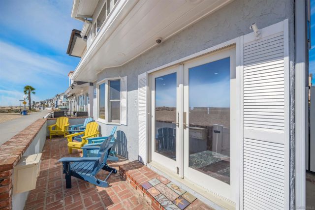 206 E Oceanfront, Newport Beach, CA 92661