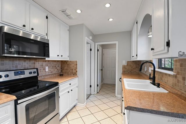 384 Gardner Road, Prattville, AL 36067