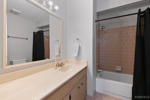 384 Gardner Road, Prattville, AL 36067