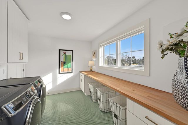 6850 W River Birch DRIVE, Mequon, WI 53092