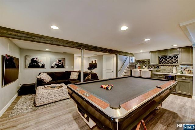 11 Carlisle Road, Wayne, NJ 07470