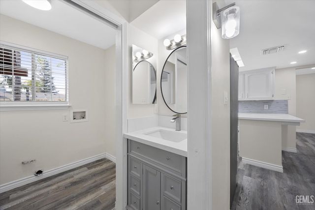 2704 Judith Street, Bakersfield, CA 93306