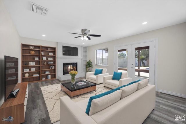 2704 Judith Street, Bakersfield, CA 93306