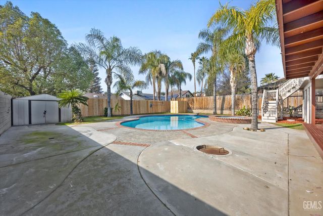 2704 Judith Street, Bakersfield, CA 93306