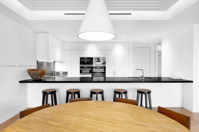 6800 Fisher Island Dr 6822, Miami Beach, FL 33109