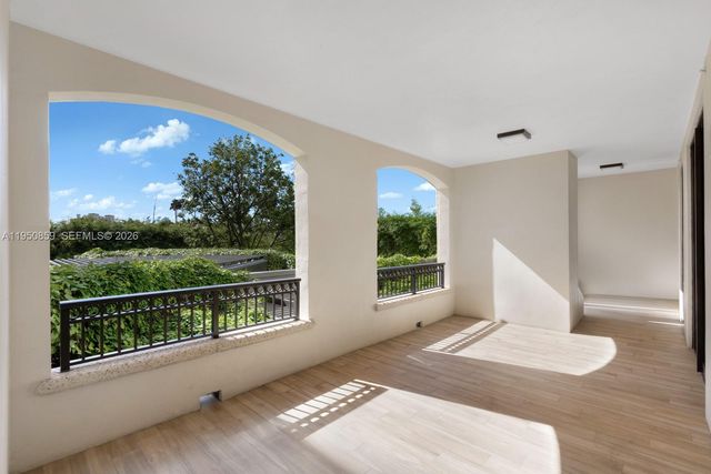 6800 Fisher Island Dr 6822, Miami Beach, FL 33109