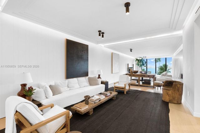 6800 Fisher Island Dr 6822, Miami Beach, FL 33109