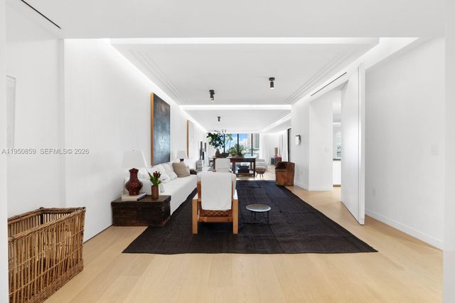 6800 Fisher Island Dr 6822, Miami Beach, FL 33109