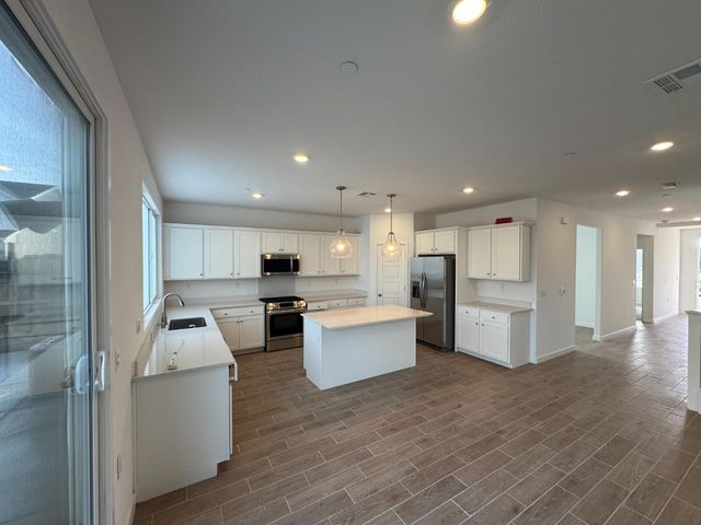 4373 Rialto Avenue, Clovis, CA 93619